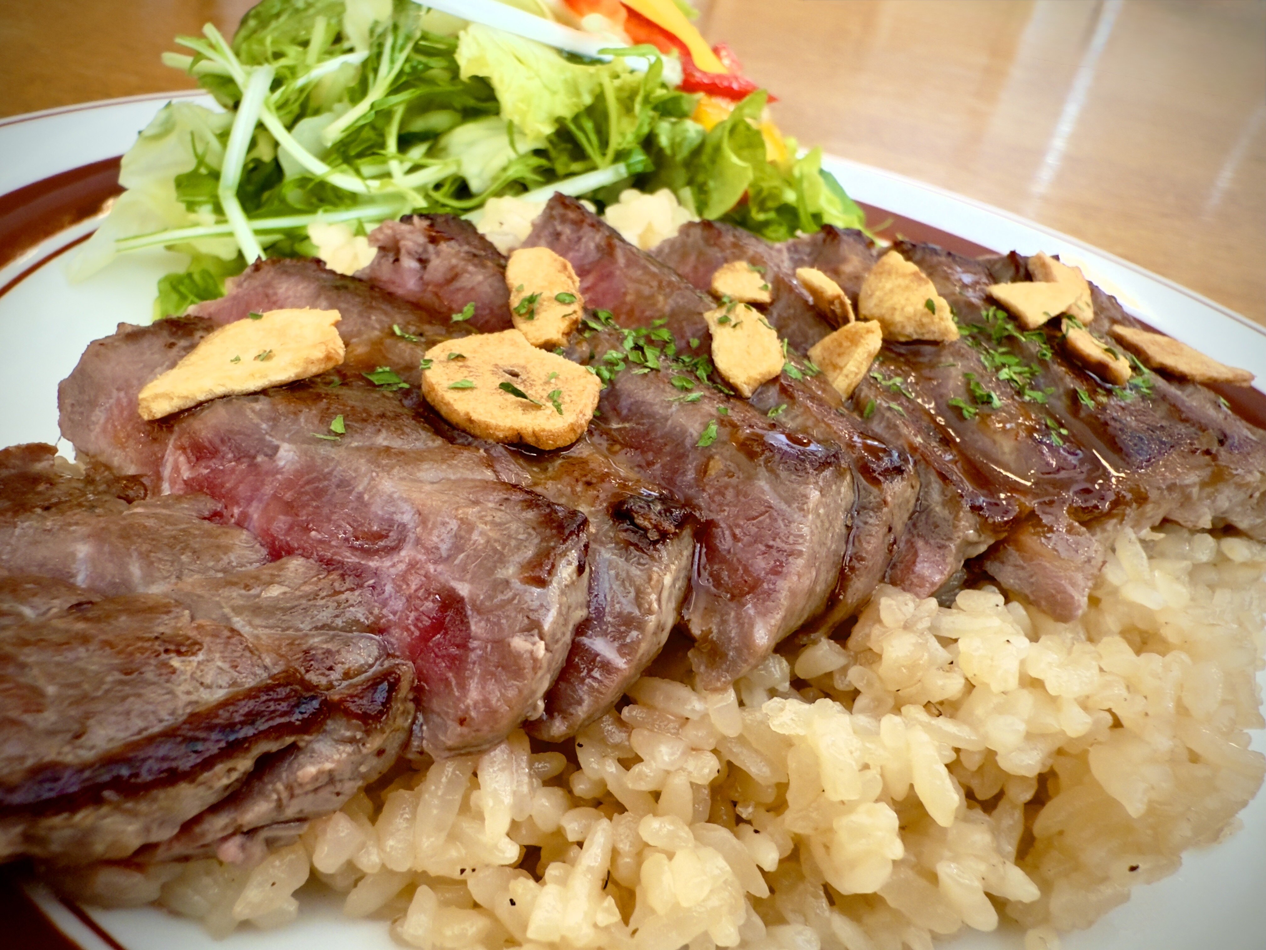 ステーキ＆ガーリックライス